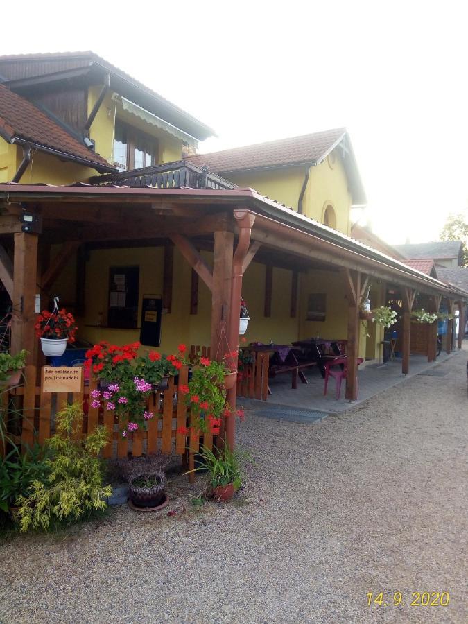 Guest House Vila Frýdštejn المظهر الخارجي الصورة